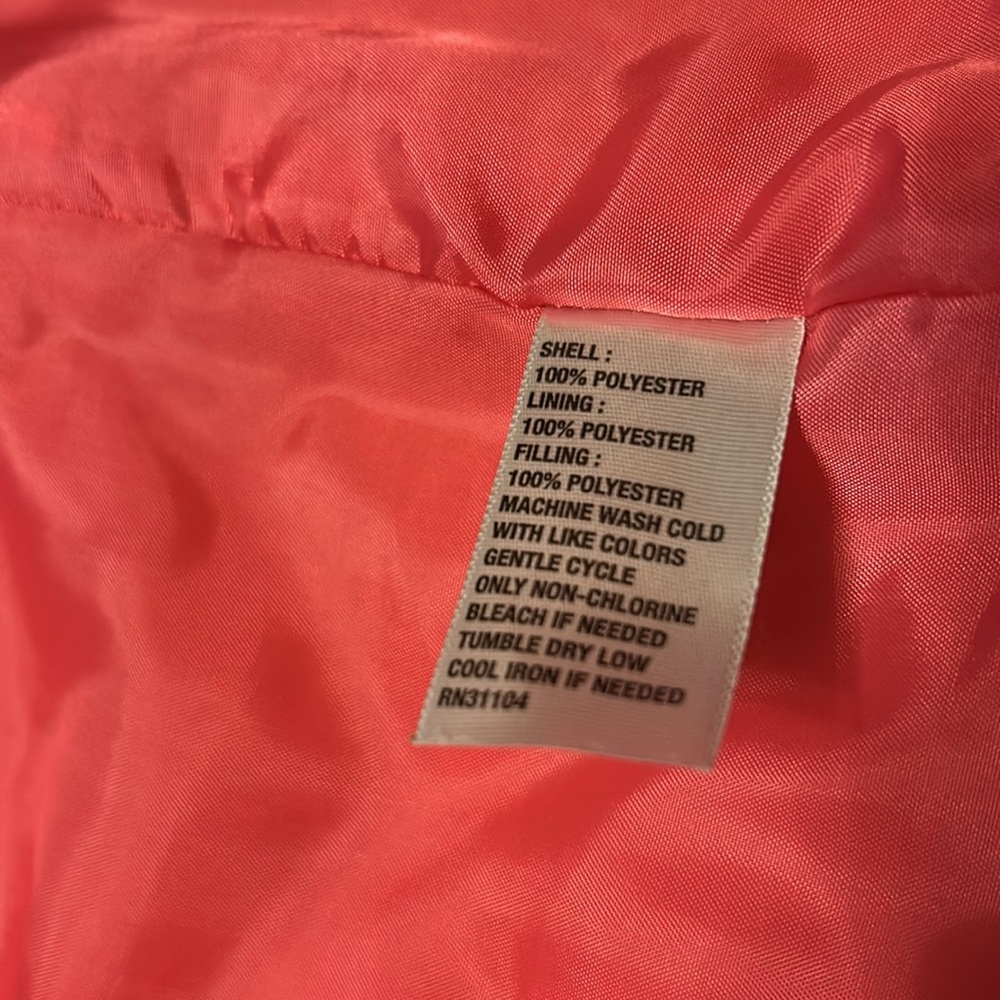Women’s Crown & Ivy Hot Pink Zip front and zip pockets Gold hardware Medium NWOT - Picture 10 of 10